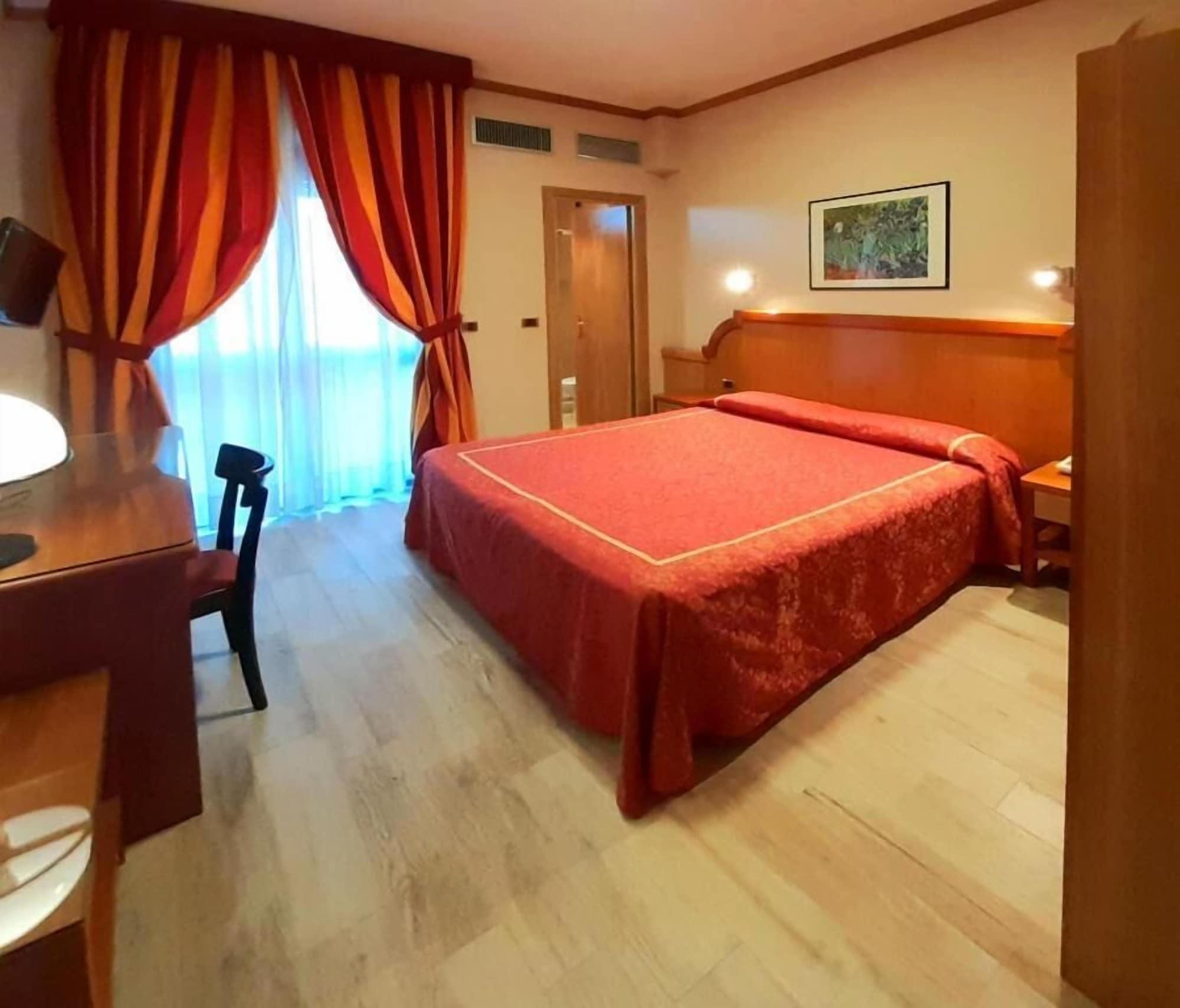 Hotel Promenade Montesilvano Marina Eksteriør bilde